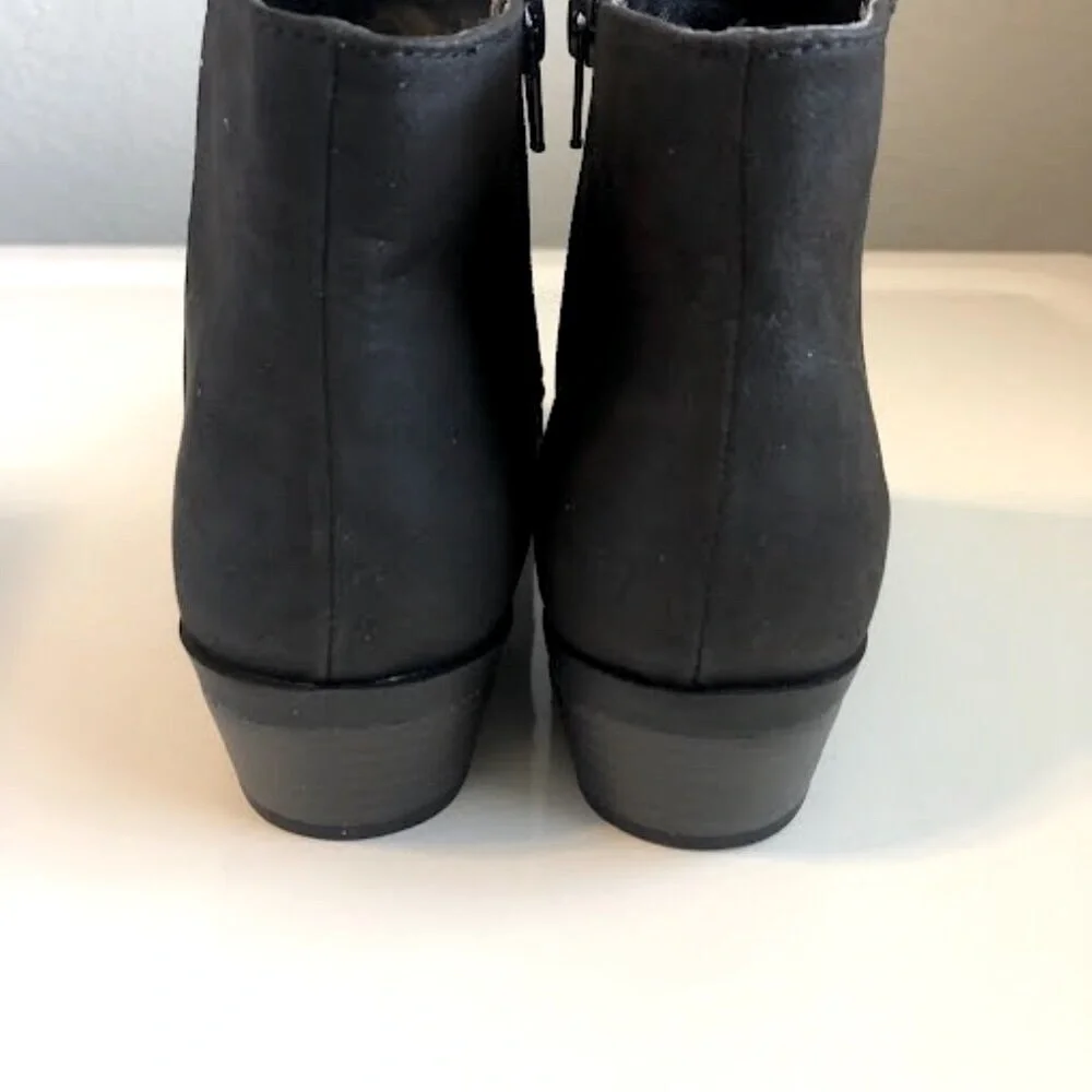 NIB WHITE MOUNTAIN Desire Studded Ankle Boots Western Heel Black Various Sizes